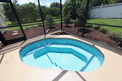Hexagonal-hot-tub-shape-by-Scarlet-Pool-Missouri