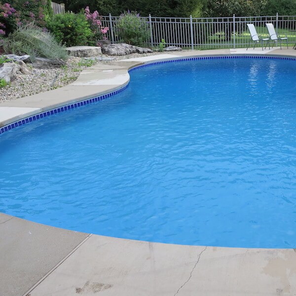 Swimming-pool-Decking-in-Saint-Louis-MO